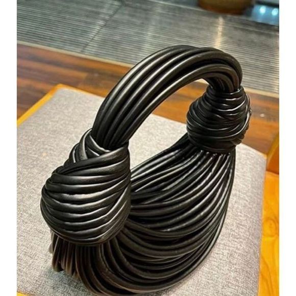 LICORICE BAG - NWT Adorable & Unusual PU Vegan Satchel/Crossbody. LOVE THIS ♥️ - Picture 9 of 16